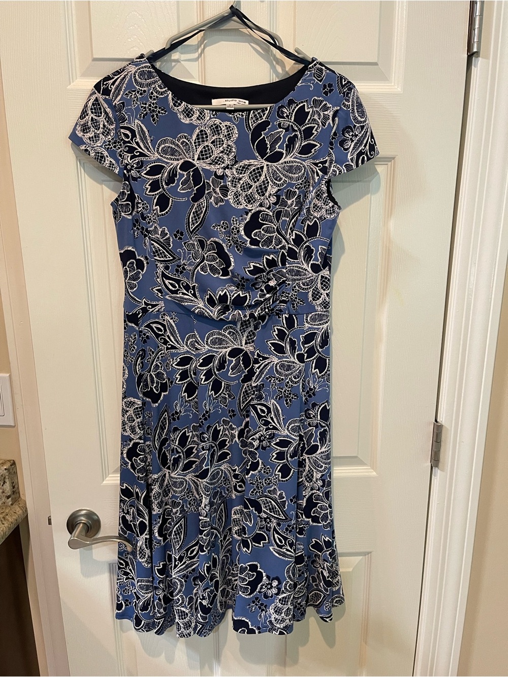 Studio One Navy, Blue, and White Floral Midi Dress Small with Stretch - Picture 6 of 16